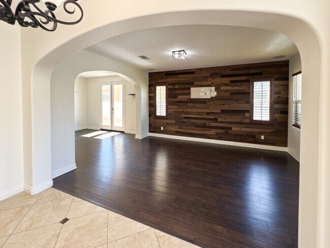 Building Photo - ~Temecula's Wolf Creek Community~ Beautifu...
