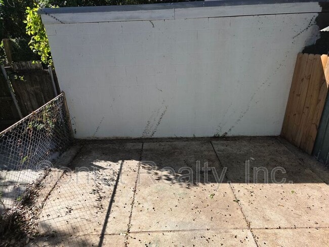 Building Photo - 3618 Cleveland Ave