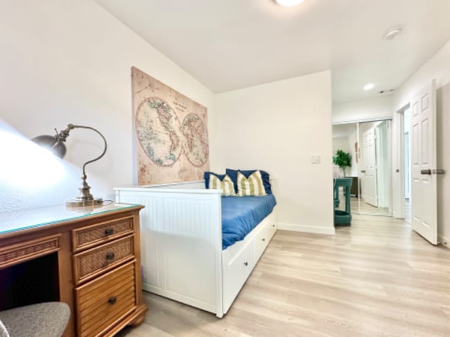 Building Photo - 5318 Sunglow Ct