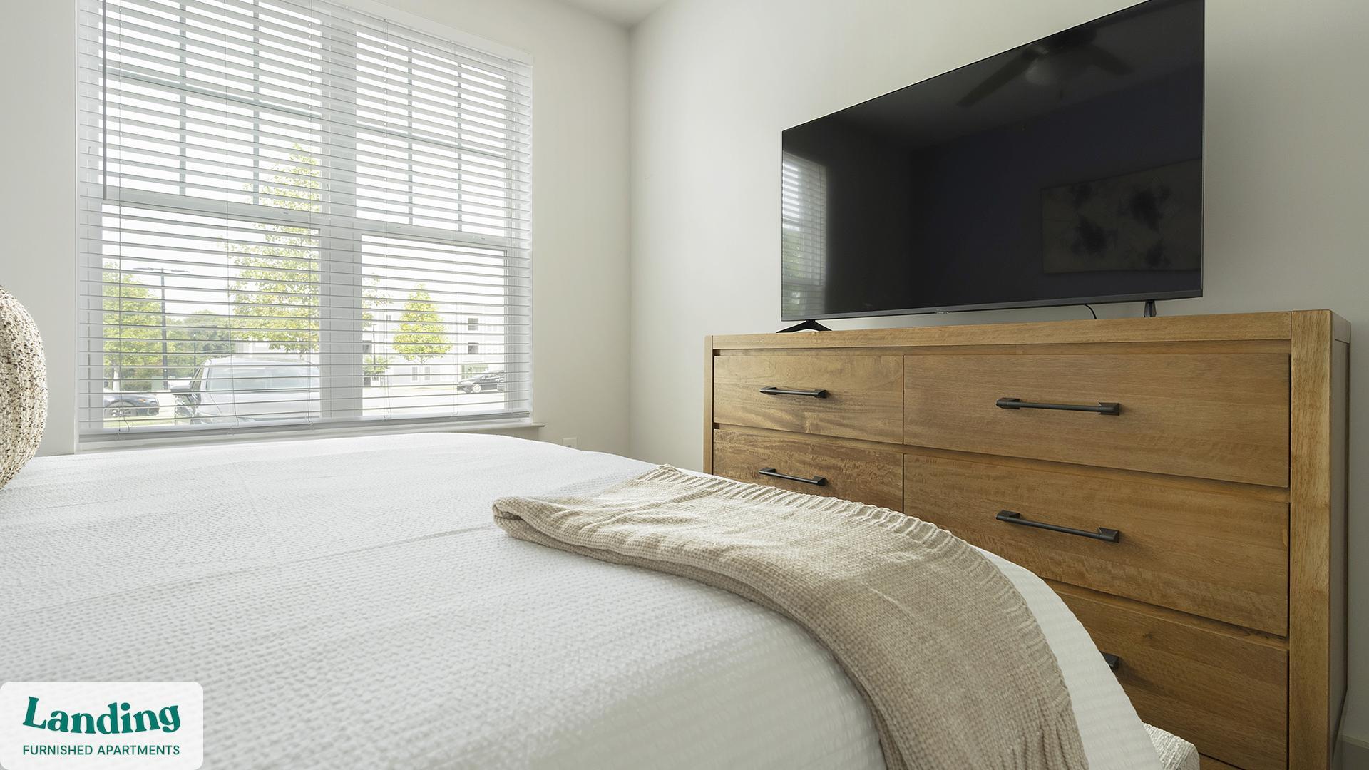 Building Photo - 340 W 25th St