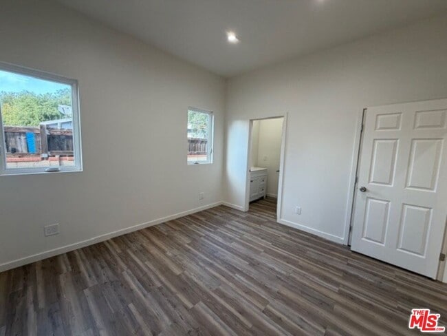 Building Photo - 11018 Herrick Ave