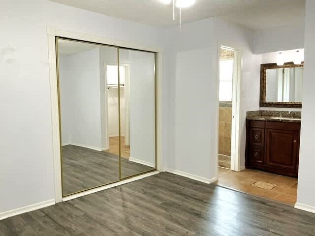 Building Photo - 2835 Pilgrims Point Dr