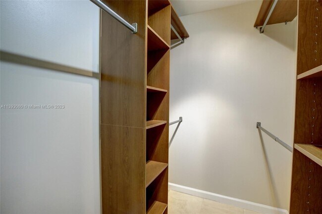 Building Photo - 2699 Tigertail Ave