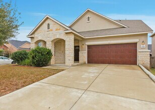 Building Photo - Move-In Ready Home in Landmark Pointe with Included Appliances