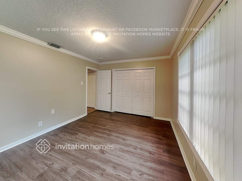 Building Photo - 7521 NW 13th Ct