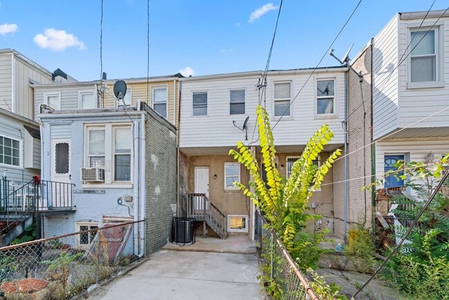 Building Photo - 137 N Montford Ave