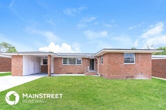 Building Photo - 6603 Syringa Ln