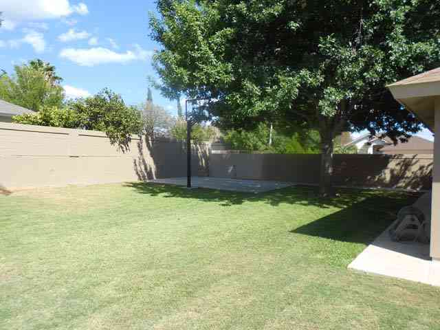 Building Photo - 1118 Diamond Dr