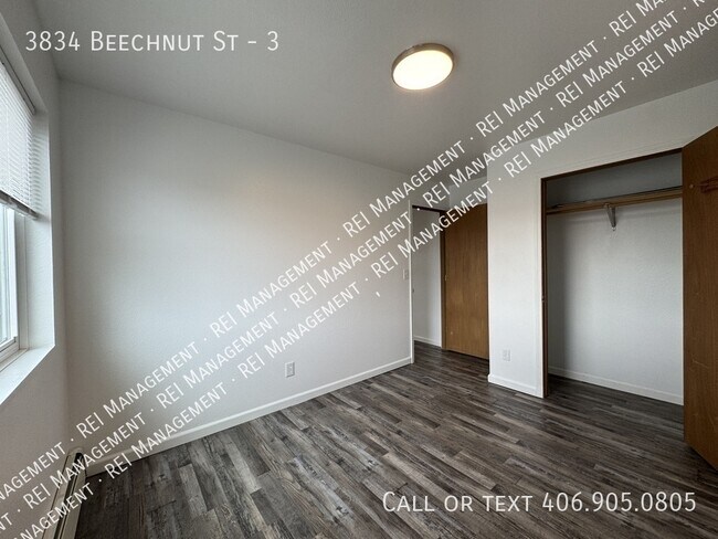 Building Photo - 3834 Beechnut St