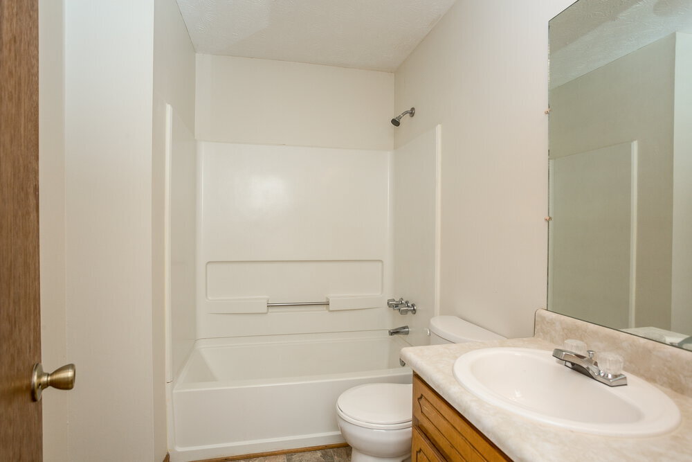 Building Photo - 105 Bennington Dr