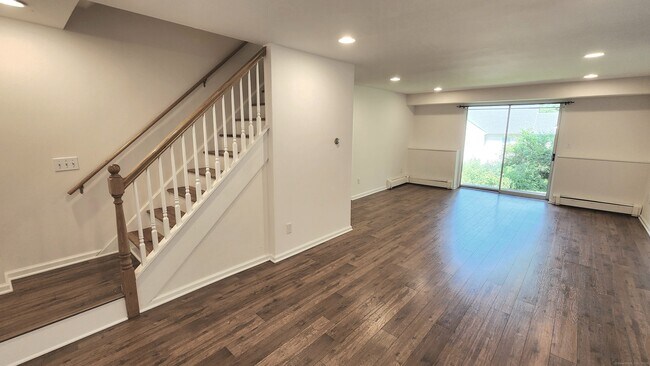 Building Photo - 7 Oenoke Ridge