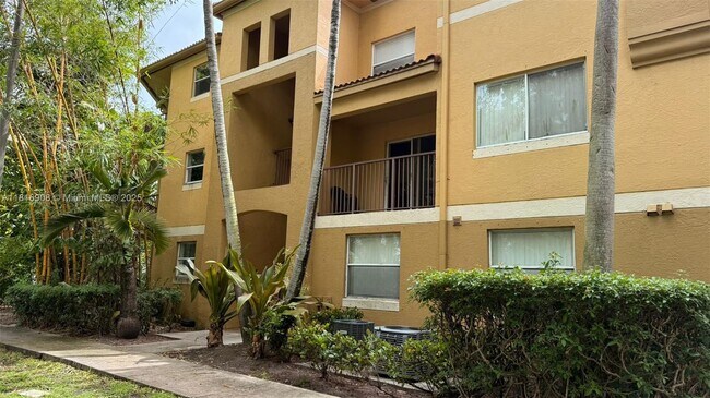 Building Photo - 771 N Pine Island Rd