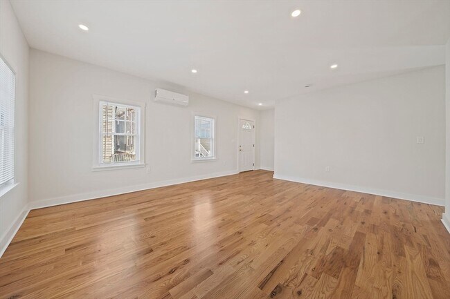 Building Photo - 57 Orchardfield St