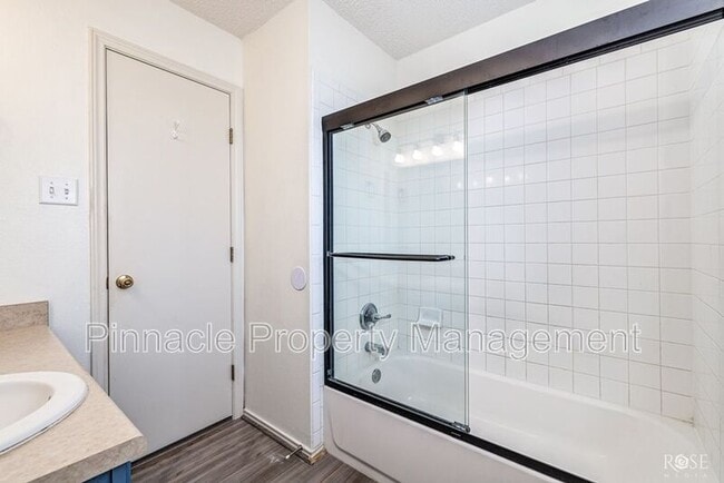 Building Photo - 1229 Elmo Ln