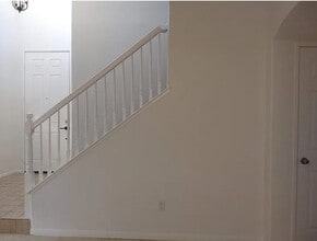 Building Photo - 4565 Belford Way