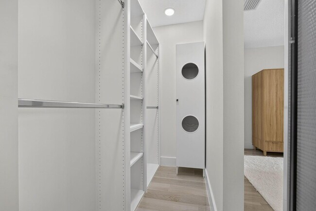 Building Photo - 3143 Verdmont Ln