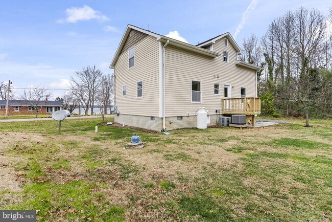 Building Photo - 25001 Half Pone Point Rd