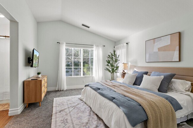 Building Photo - Stunning Aliso Viejo Pool Home 4 Bedroom