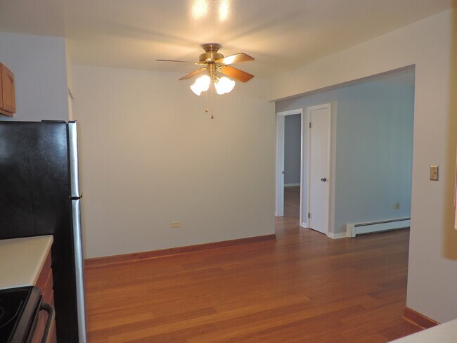 Building Photo - 7425 Brookdale Dr