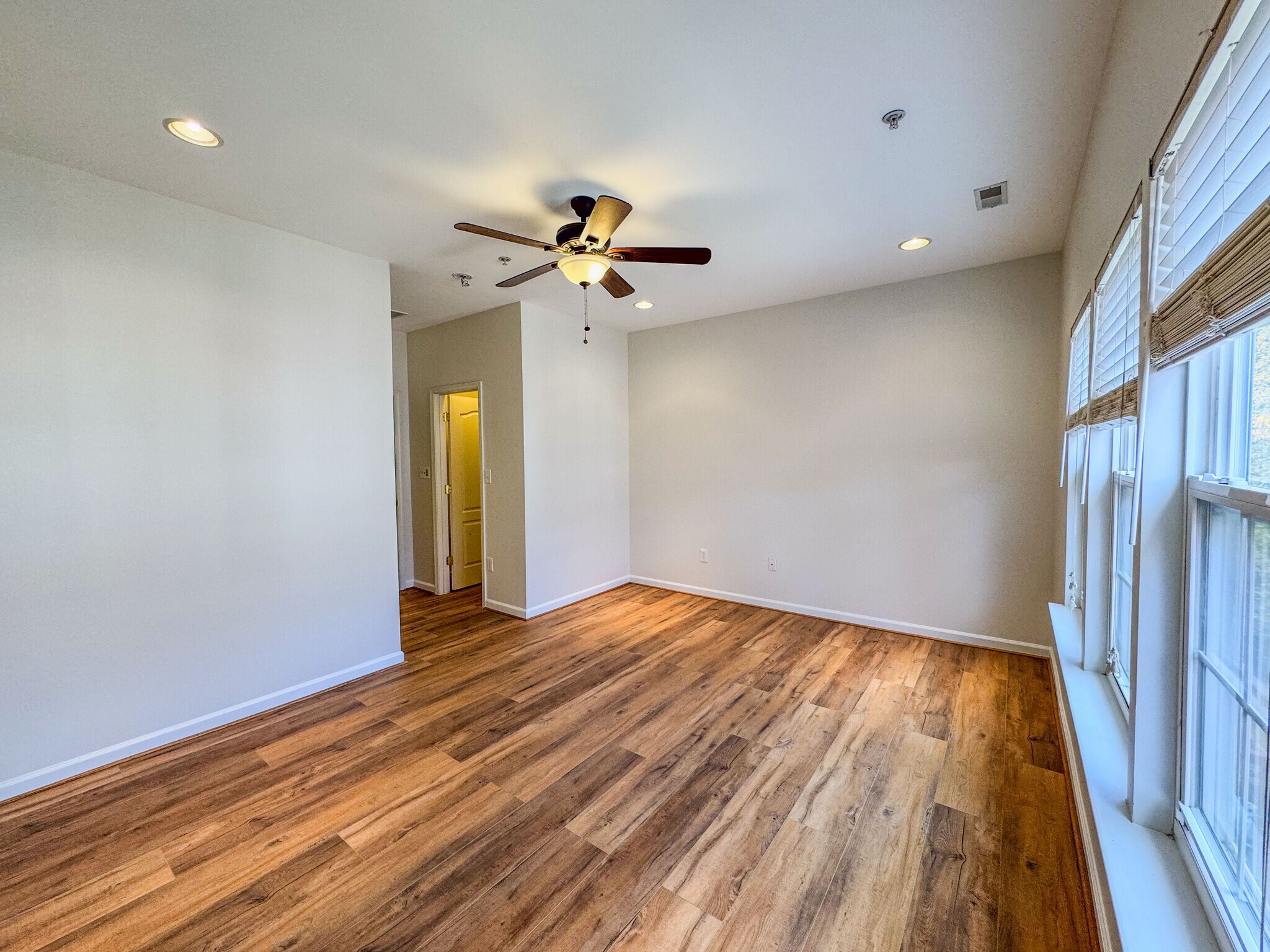 Building Photo - 8010 Pennington Dr