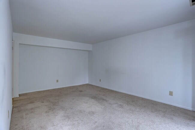 Building Photo - 1BD/1BA - Great Condo in Columbia