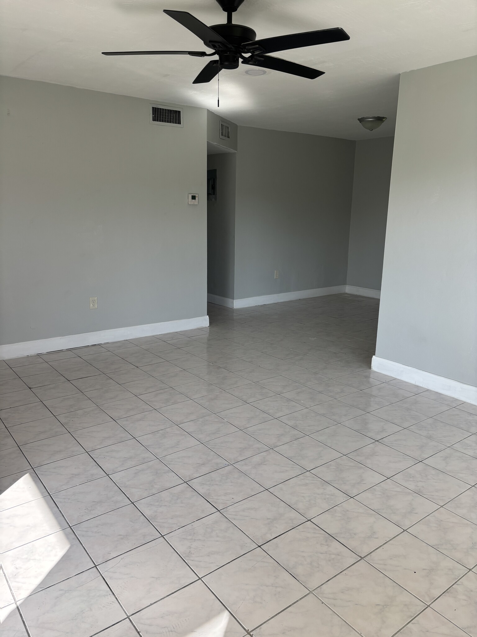 Building Photo - 457 NE 139th St