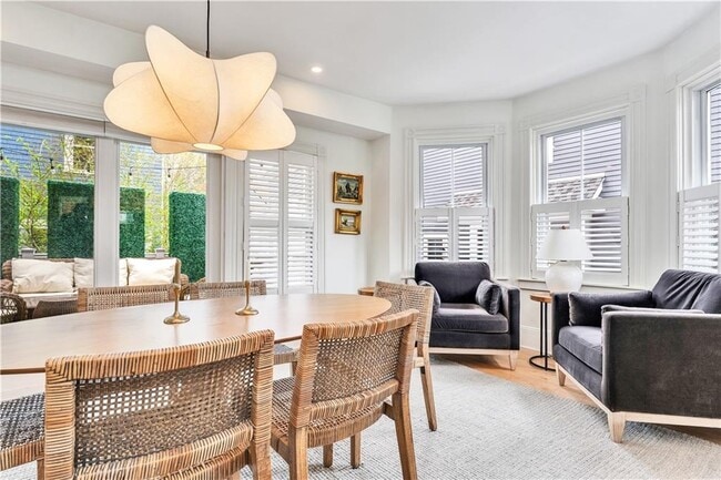 Building Photo - 12 Observatory Ave