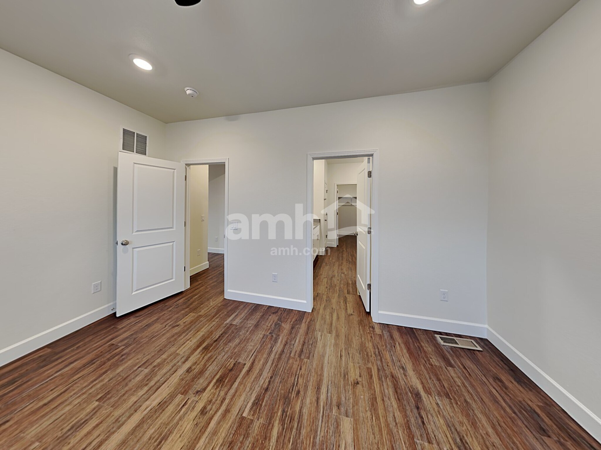 Building Photo - 15052 W 82nd Pl