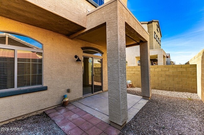 Building Photo - 2727 N Price Rd