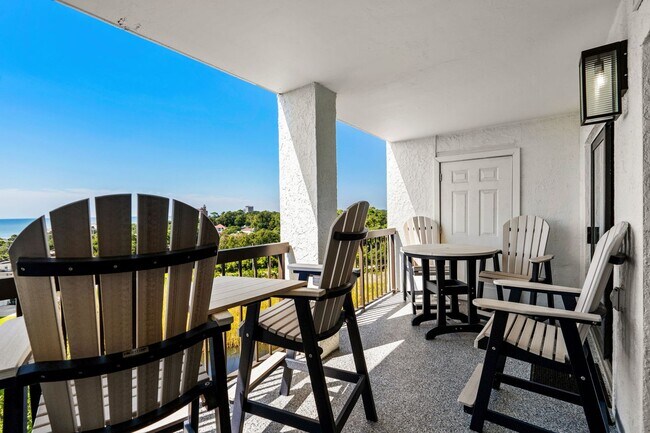 Building Photo - Sea Mark Tower – 3BR Ocean-View Condo