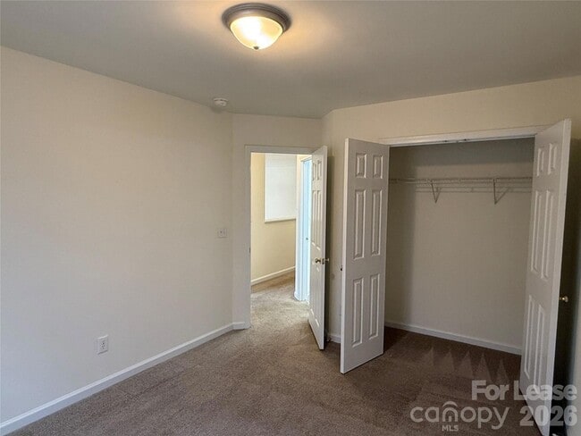 Building Photo - 10411 Hellebore Rd