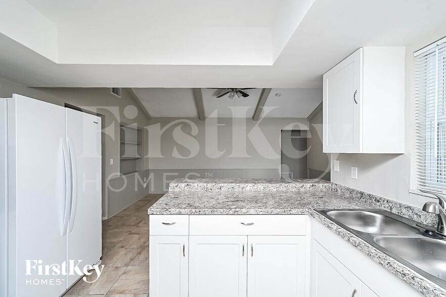 Building Photo - 13109 114th St N