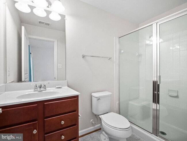 Building Photo - 43824 Royal Fern Ln