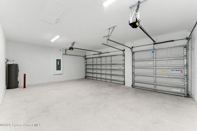 Building Photo - 1464 Island Ave NW