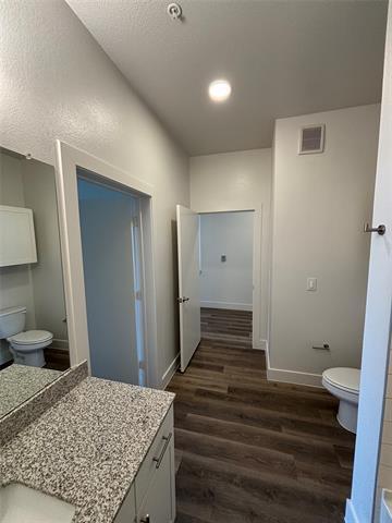 Building Photo - 300 N McDonald St