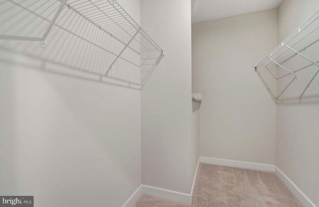 Building Photo - 42627 Burbank Terrace