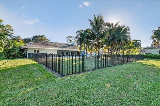 Building Photo - 13172 Doubletree Cir