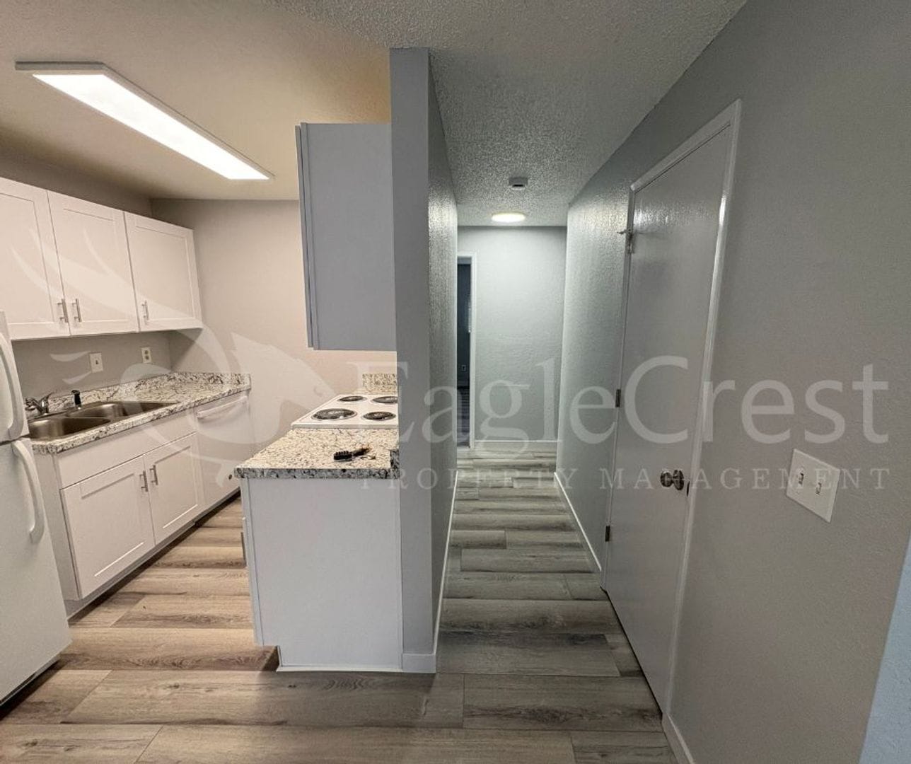 Building Photo - 320NEC