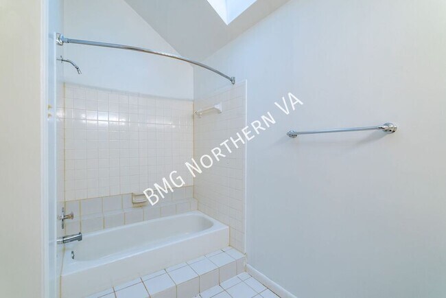 Building Photo - 12536 Flatwood Cir