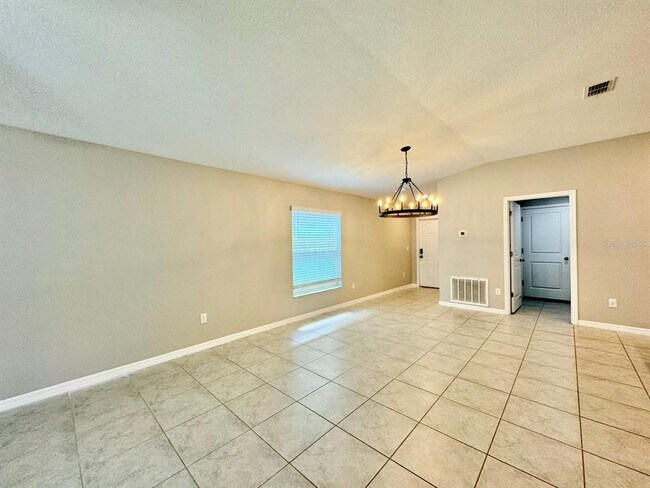 Building Photo - 1806 Colding Dr
