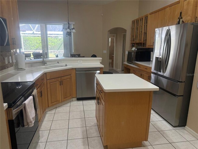 Building Photo - 10154 Whisper Pointe Dr