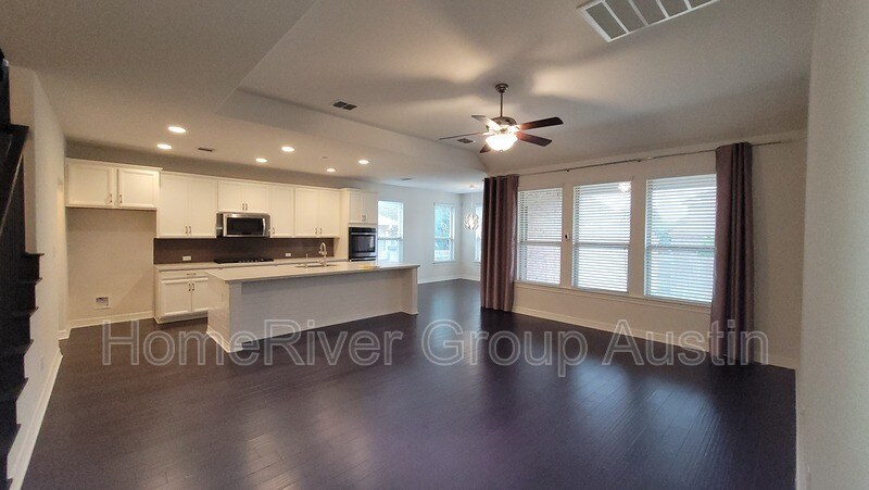 Building Photo - 336 Beretta Cir