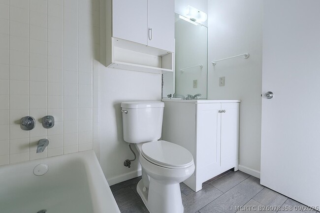 Building Photo - 3539 Melaleuca Ln