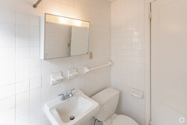 Studio, 1BA - 461 - 545SF - The Belvedere