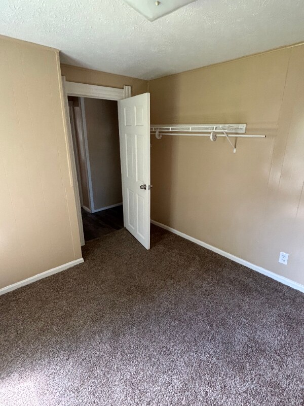 Building Photo - 338 W 17th St