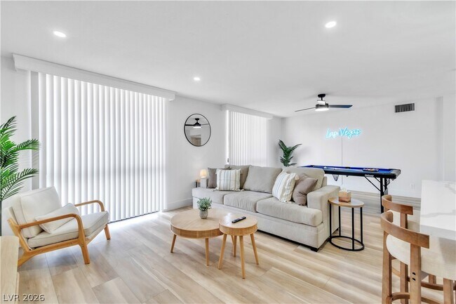 Building Photo - 3930 University Center Dr