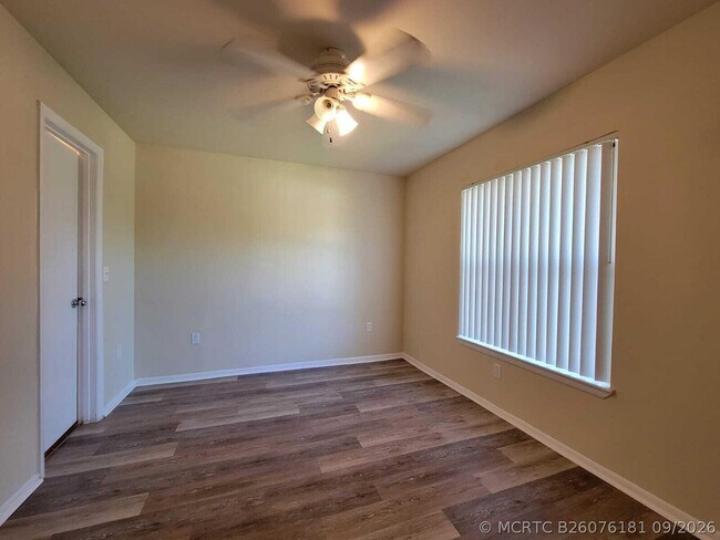 Building Photo - 4799 Via Palm Lakes