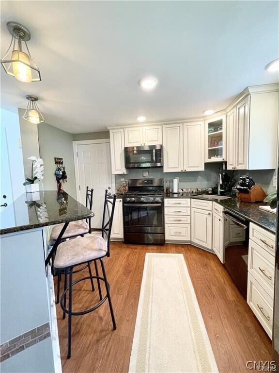 Building Photo - 8423 Bubbling Springs Dr