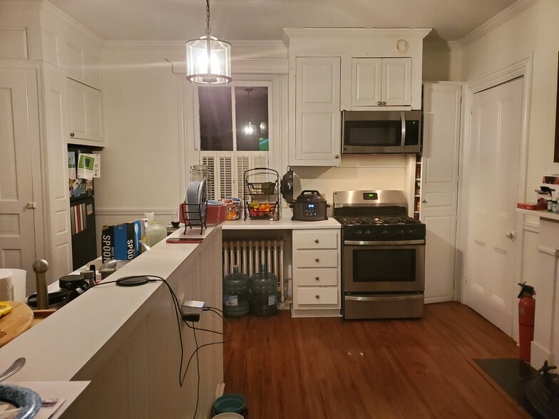 Kitchen - 341 Beaver St