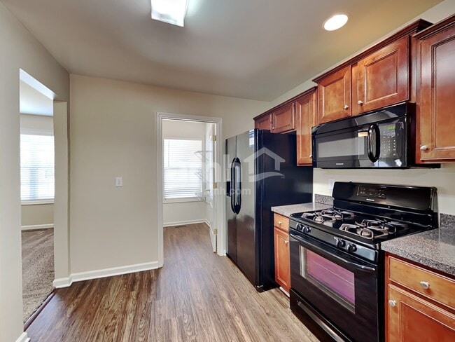 Building Photo - 47 Brookview Ln